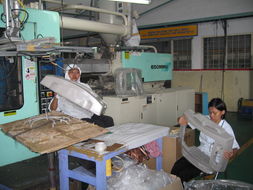 房秋晨公參參觀印尼TCL工廠，助力家電維修服務(wù)提升